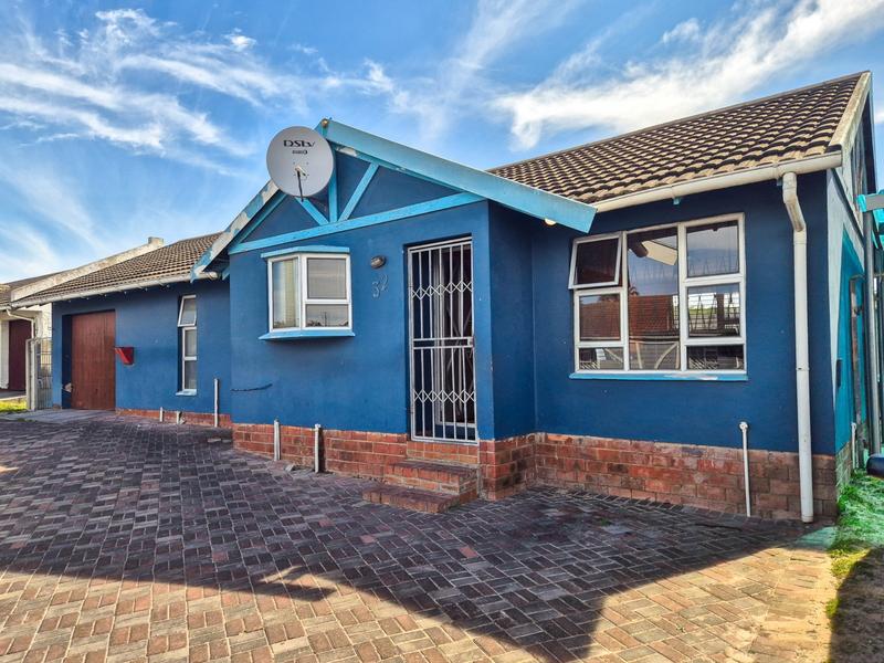 3 Bedroom Property for Sale in Tuscany Glen Western Cape